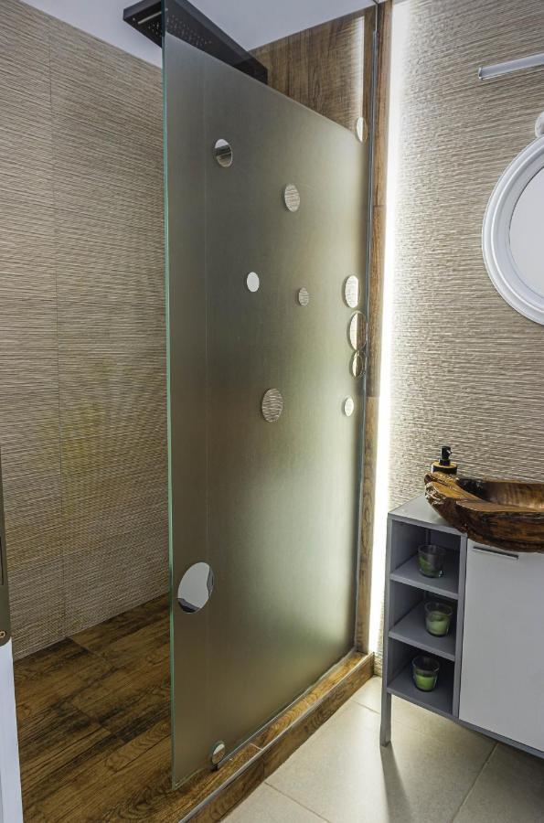 Koa - Inside Old Town Apartment Brasov Bagian luar foto