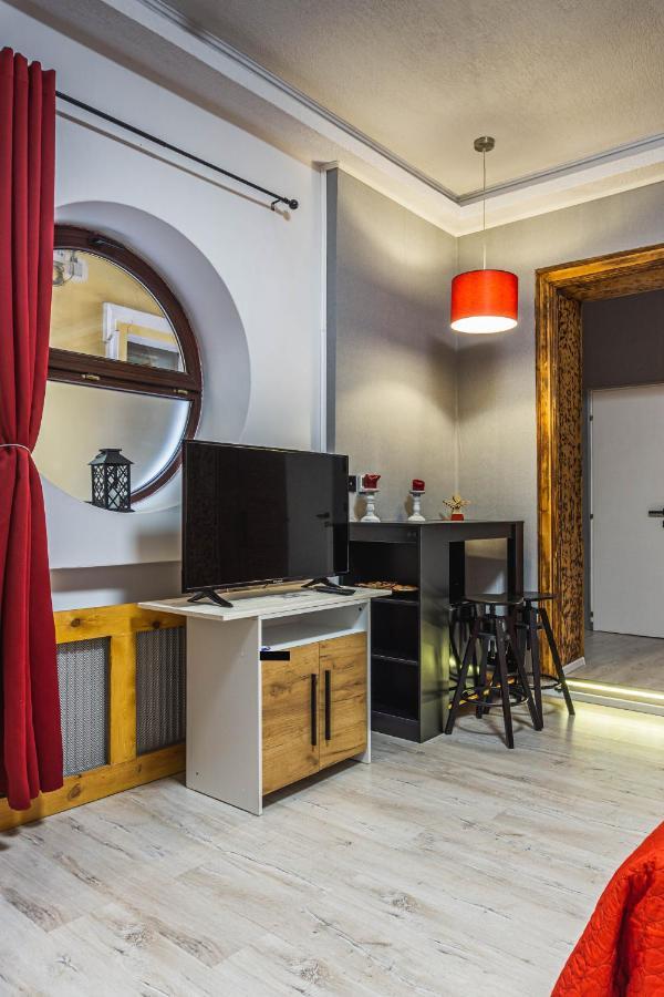 Koa - Inside Old Town Apartment Brasov Bagian luar foto